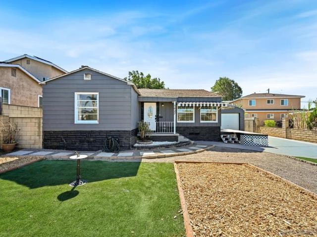5627 Shaw