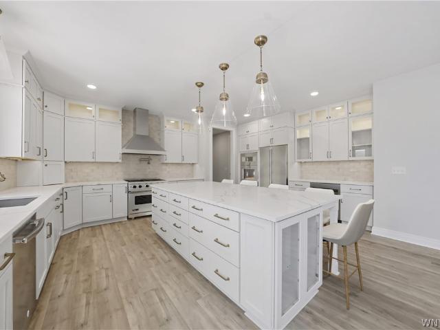 5628 Dorothy Cir, Clarence, NY 14032 | MLS #B1669