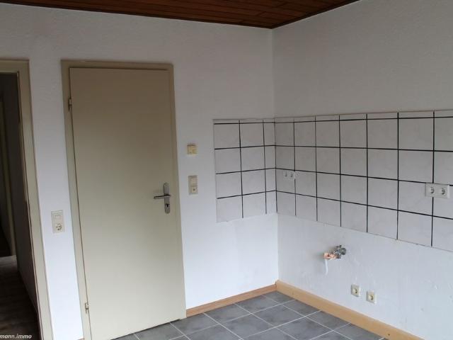 56204 Hillscheid:Etagenwohnung mit drei Zimmern, Küche, Bad, Terrasse und Garten in Hillscheid