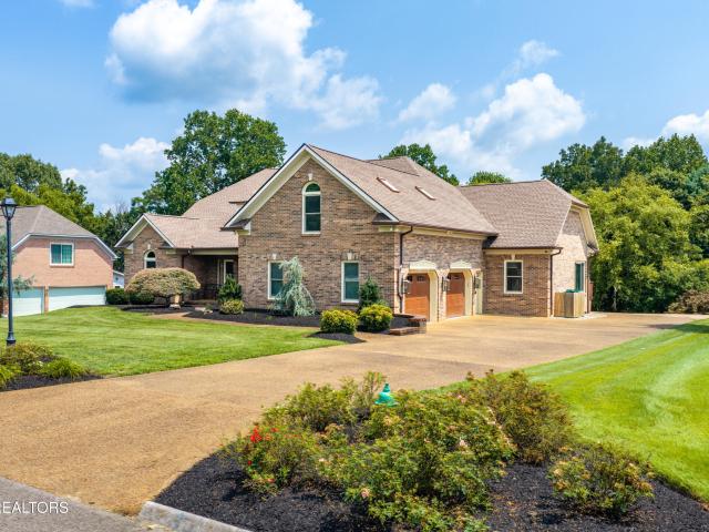 5620 Glenlyn Drive