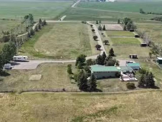 562124 40 Street East, Rural Foothills County, AB, T1V 1N2 h.