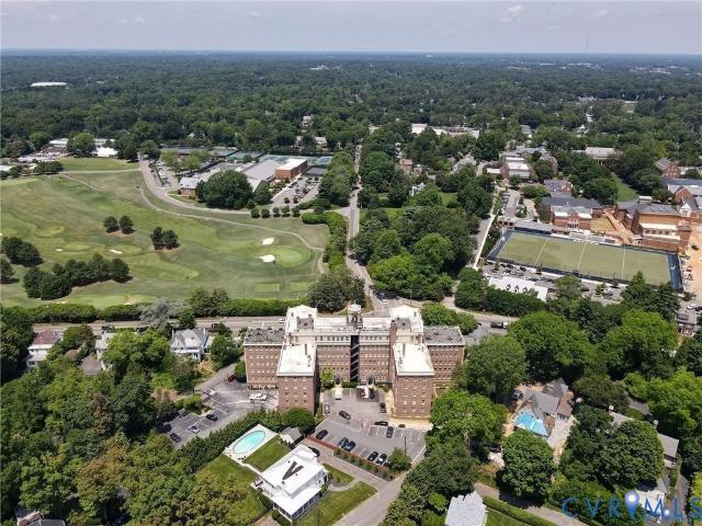 5621 Cary Street Road U103