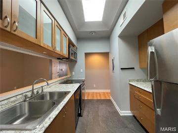 5621 Waterman Blvd, Unit 5, St. Louis, MO 63112 | MLS #26025