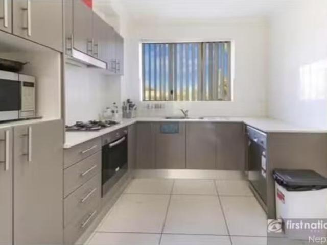 56/2 12 Civic Avenue, Pendle Hill Apartment for rent Listed b.