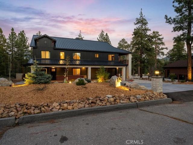 562 Creekside Lane