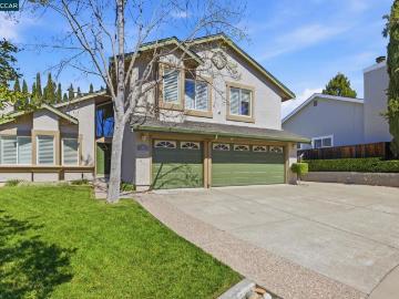 562 Touriga Ct