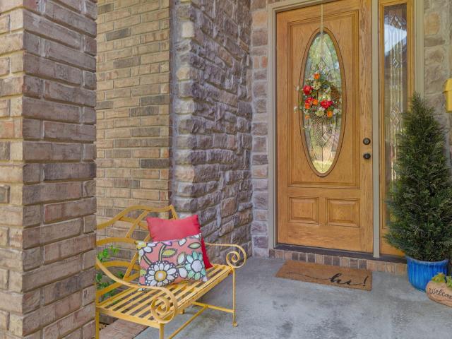 5636 S Winsor Drive