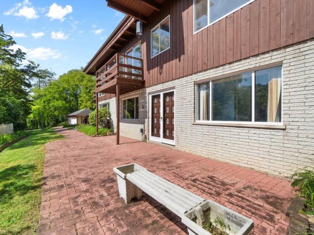 5633 Happy Hollow Road