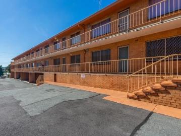 Queanbeyan, Greater Queanbeyan - Parking