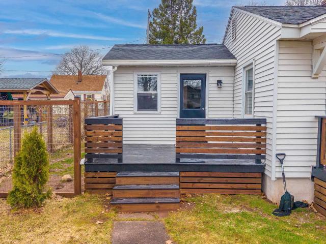563 Jopling Street