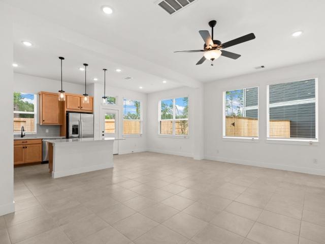 563 Red Cascade Trail