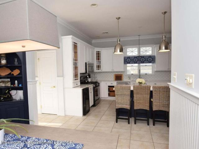 563 Whiting Avenue, Manasquan, US, NJ