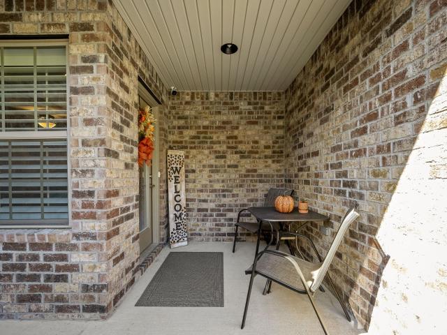 5640 Maples Retreat Dr