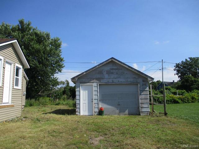 56430 56 Middle Street # 56432 Middle St