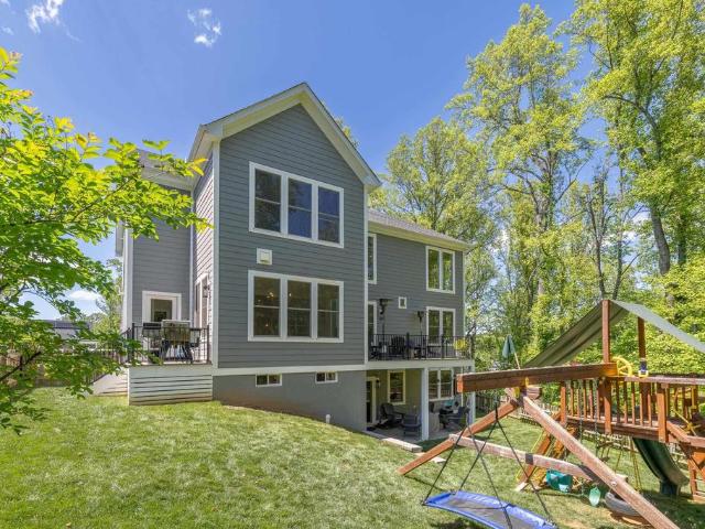 564 Belluno Ln