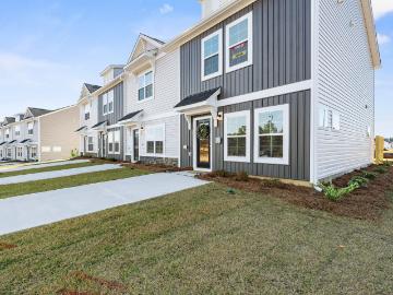 564 Slim Cypress Run