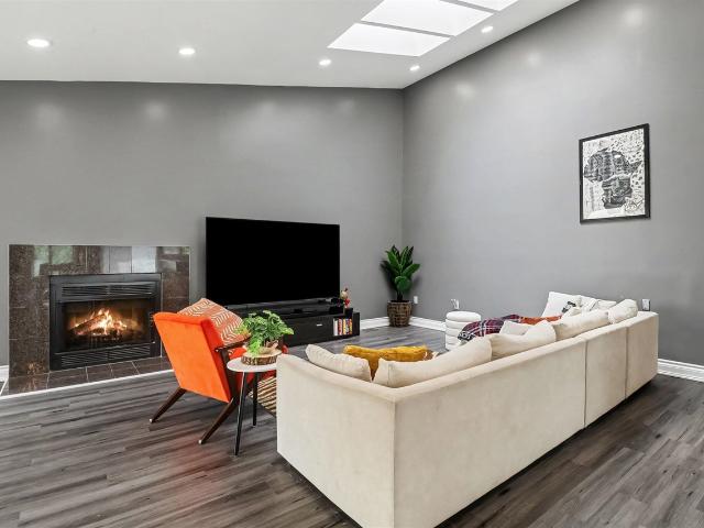 5655 Hillcrest Circle
