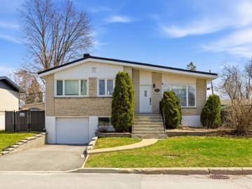House for sale in Auteuil, Laval - Garden