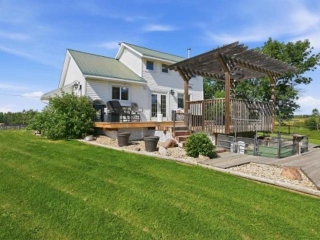 56502 Rge Road 33, Rural Lac Ste. Anne County, AB, T0E 1V0 house for sale | Listing ID E4506 | Royal LePage