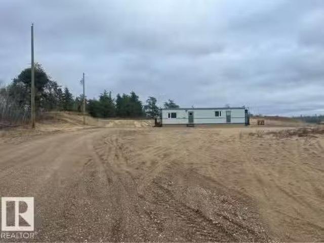 56513 Range Rd. 222, Rural Sturgeon County, AB, T8L 5B1 vaca.
