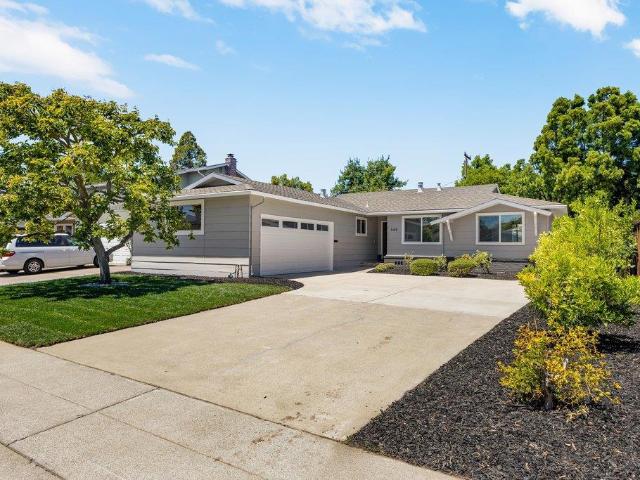 565 Carrick Court
