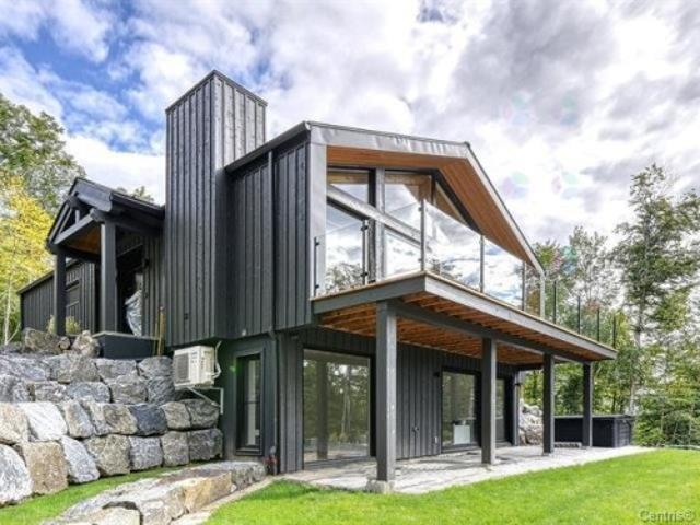 565 Ch. Du Refuge, Lac Supérieur, QC, J0T 1P0 house for lease | Listing ID 16664 | Royal LePage
