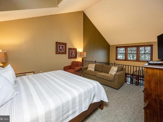 565 Glendale Road # B206