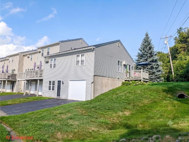 565 Quaker Lane 9
