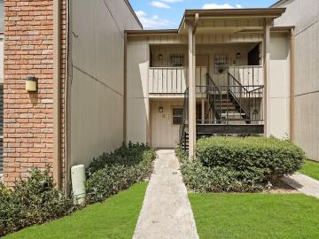 5667 Birchmont Dr, Unit H, Houston, TX 77091 | MLS #45367