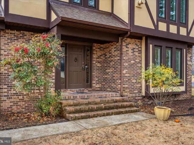 5660 Caledonia Drive