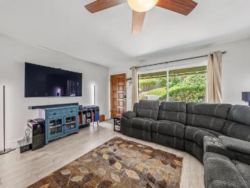 5661 Lake Park Way 6