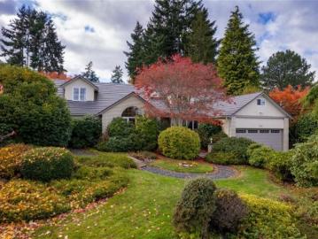566 Crescent Rd West, Qualicum Beach, BC, V9K 1J2 house for sale | Listing ID 1032 | Royal LePage