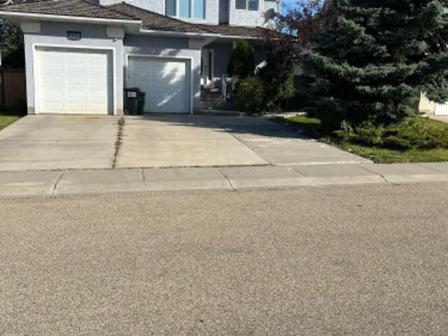 566 Butterworth Way Nw, Edmonton, AB, T6R 2P6 house for sale | Listing ID E4509 | Royal LePage