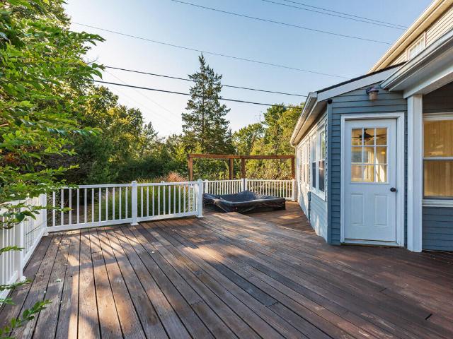 566 Kinsella Drive