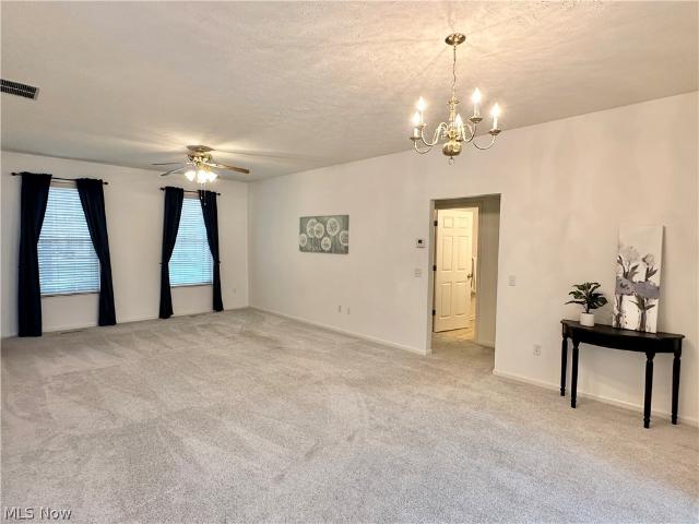 566 Parkside Lane
