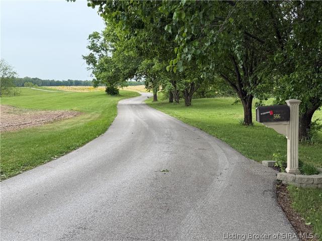 566 W Shanks Hill Road