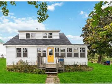 5676 5 Route 15, Beaubassin East, NB, E4N 2P6 house for sale | Listing ID NB138200 | Royal LePage