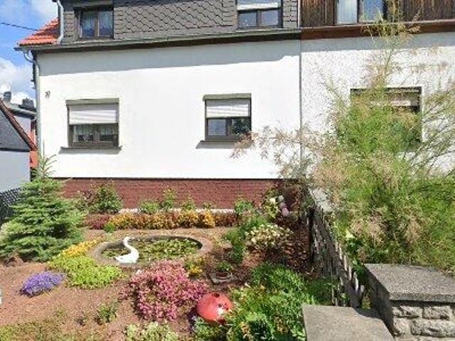 5671 m2 apartment for rent in Zwickau