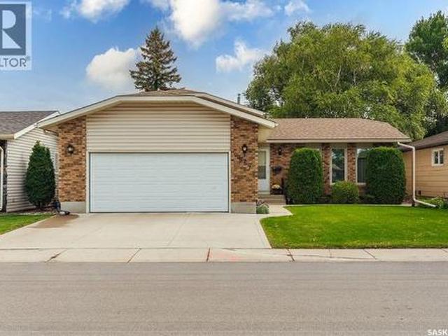 567 Delaronde Road, Saskatoon, SK, S7J 4A7 house for sale | Listing ID SK050088 | Royal LePage
