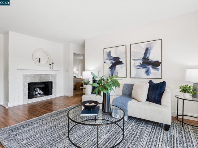 567 Oakland Ave 112