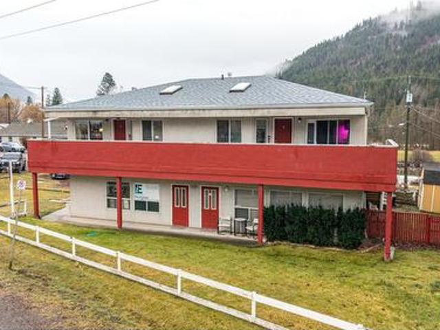 5683 97 Highway, Falkland, BC, V0E 1W0 house for sale | Listing ID 10371 | Royal LePage