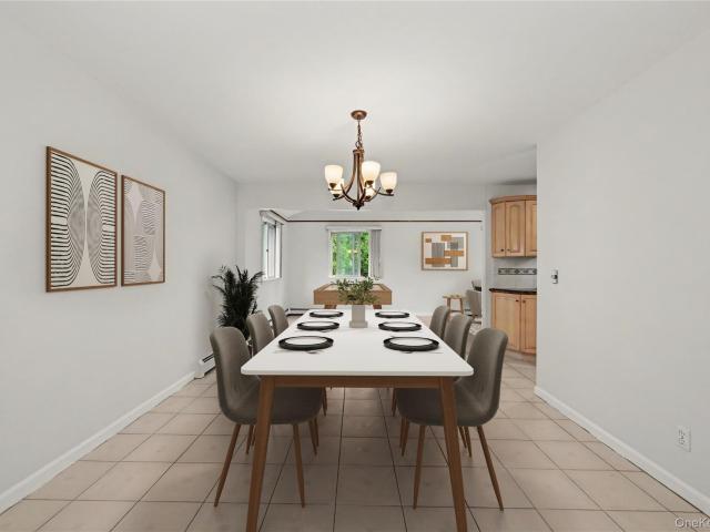 568 Manville Rd, Unit UPPER R, Pleasantville, NY 10570 | MLS #1007