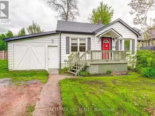 568 Mississagua Street, Niagara On The Lake Town, ON, L0S 1J.