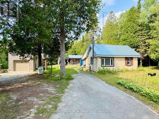 568 Stokes Bay Road, Northern Bruce Peninsula, ON, N0H 1W0 house for sale | Listing ID X13692 | Royal LePage