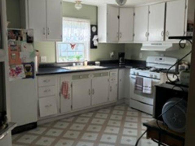 568 Van Buren Avenue