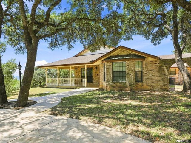 5691 Circle Oak Dr