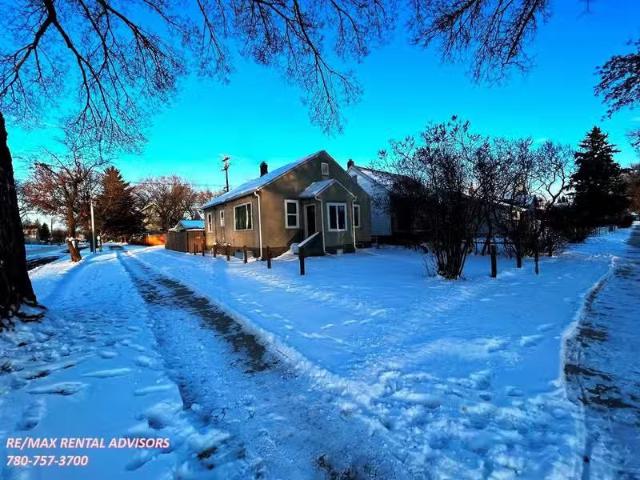56932002 11902 90 St Nw