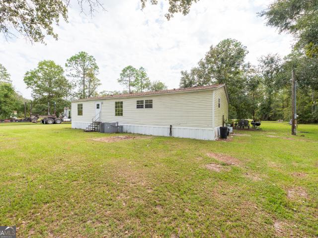 569 Shady Oaks Circle
