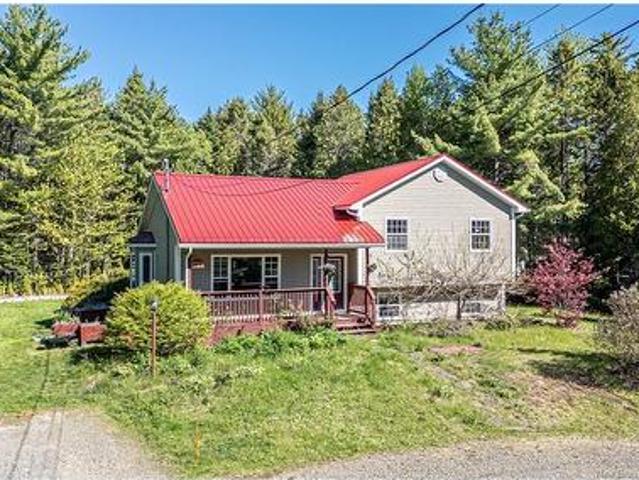 56 Wildwood Wy, Burton, NB, E2V 0G6 house for sale | Listing ID NB141000 | Royal LePage
