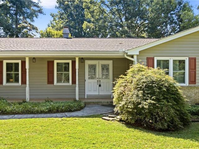 56 Bonnie Lane NW
